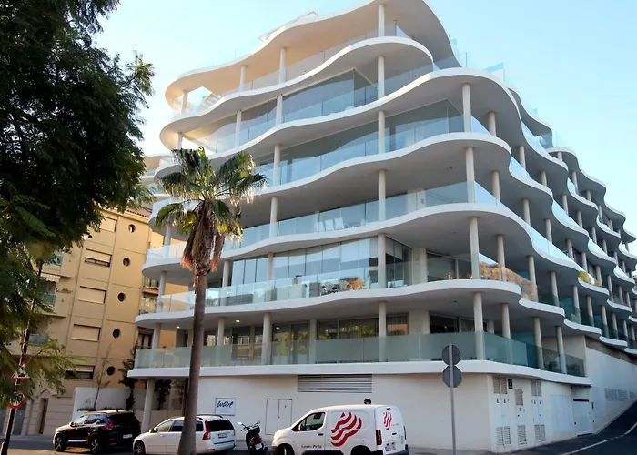 Sea View Apartment Near The Beach